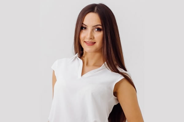 Corretora Marcela